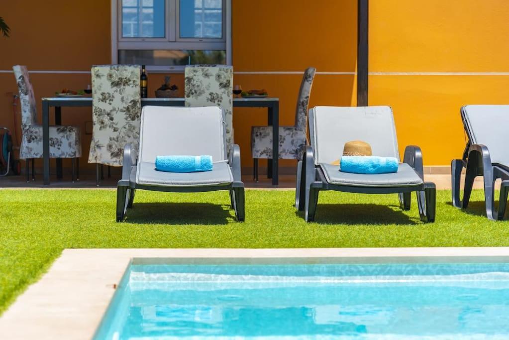 Luxury With Sea View, Heated Pool