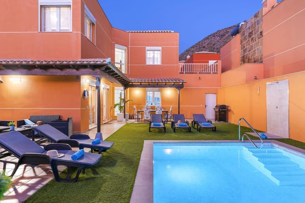 Villa Luxury With Sea View, Heated Pool Arona (Tenerife)